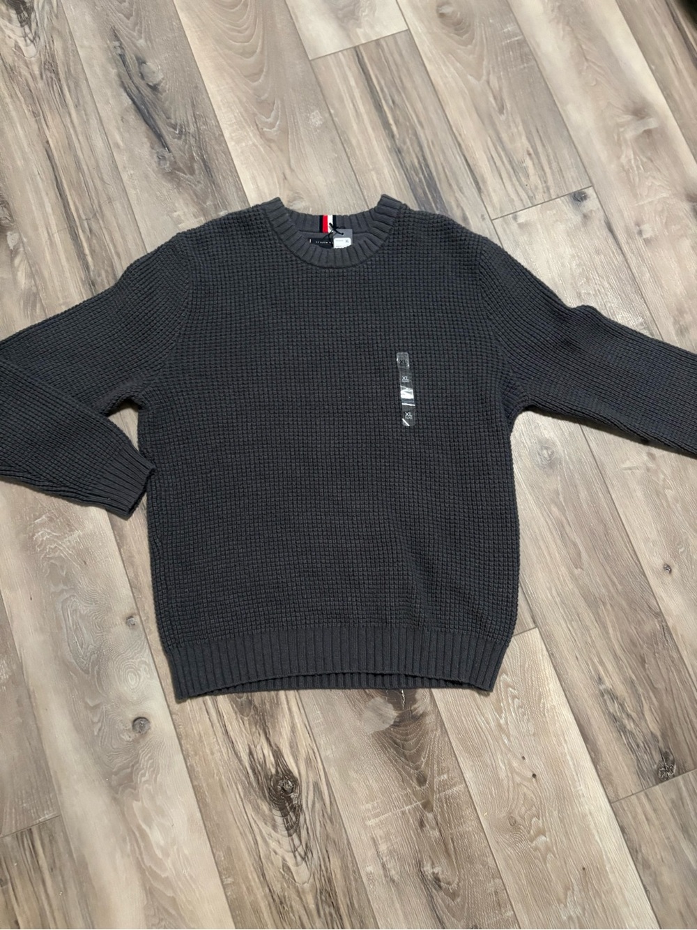 Tommy Hilfiger Men's Dark Gray Waffle Knit Crewneck Sweater